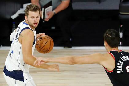 Varias figuras y exgrandes jugadores de la NBA dijeron que Doncic es uno de los jugadores más duros que ha visto en la Liga y que mejora cada año. El esloveno fue el Novato del Año la pasada temporada