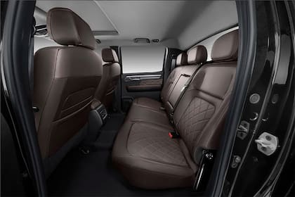 El espacio para las plazas traseras es muy amplio