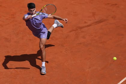 El español Carlos Alcaraz se enfrentará con el local Lorenzo Musetti en una semifinal del Masters 1000 de Roma.