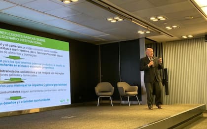 El especialista afirmó que el mundo continuará necesitando “alimentos y bioenergías” y consideró que la Argentina tiene condiciones para incrementar significativamente sus exportaciones