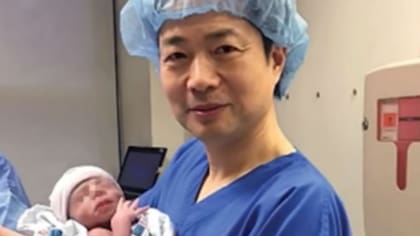 El especialista en fertilidad John Zhang