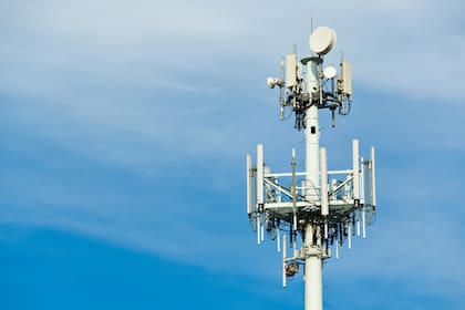 El especialista sostiene que el negocio de las telecomunicaciones implica inversiones de gran escala que deben tener una regulación moderna.