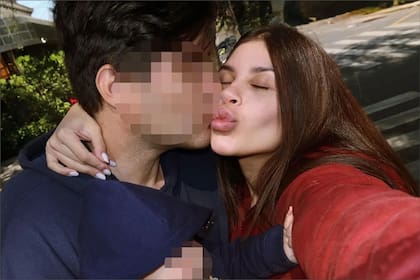 El esposo de Carolina Flores reveló a los investigadores que fue su madre quien le disparó