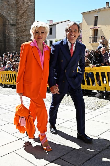 El esquiador alpino mexicano, Hubertus de Hohenlohe -hijo de Ira von Fürstenberg- y Simona Gandolfi.