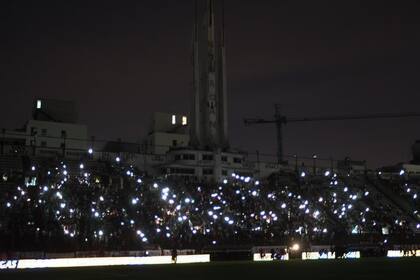 El estadio de Huracán sin luz.