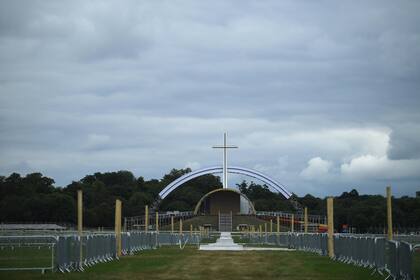 El estadio donde el Papa Francisco dirigirá la misa para más de medio millón de personas está en construcción en el Phoenix Park de Dublín