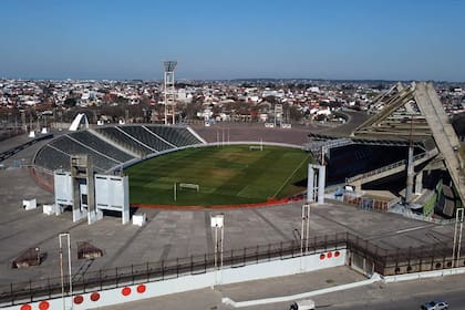 El estadio José María Minella de Mar del Plata albergará el primer partido del Apertura 2026 entre Aldosivi y Defensa y Justicia