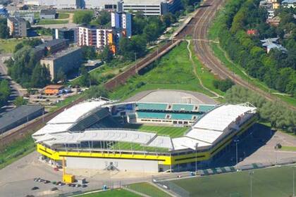 El estadio Le Coq Arena, tiene capacidad para 10.000 espectadores pero fue ampliado para esta cita