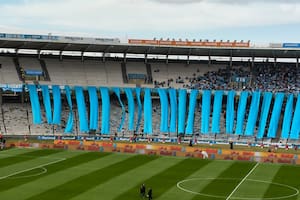 River vs. Belgrano: el estadio Mario Kempes va tomando temperatura para la gran definición del Apertura