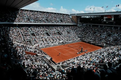 El estadio Philippe Chatrier, el principal de Roland Garros, fue reformado en los últimos años y hoy es imponente, pero en 1939 albergó una historia incómoda que ahora no está en el relato oficial.