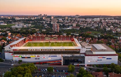 El Estadio Vozdonac está ubicado en el techo de un shopping. Crédito: Facebook