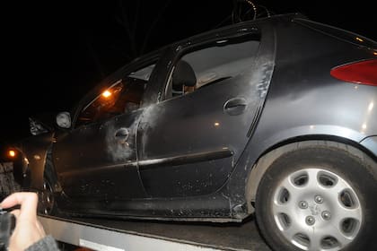 El estado del auto de Valor, al chocar en la fuga, luego de perpetrar el robo al Olivos Golf Club en 2009