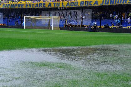 El estado del campo de juego previo a la final de ida de la Copa Libertadores de 2018