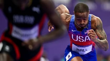 El estadounidense Quincy Hall se llevó el oro en la prueba