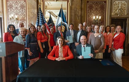 El estigma social que enfrentan muchos alumnos impulsó la aprobación de nuevas leyes para garantizar alimentos gratuitos y evitar el “lunch shaming”