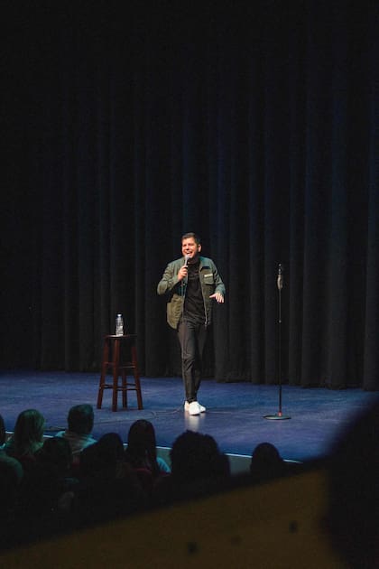 El estilo de comedia de Ramiro González busca incluir a toda su audiencia