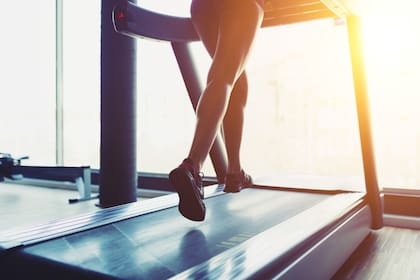 El estudio confirma que la diferencia entre quemar más grasas o más carbohidratos durante el ejercicio no necesariamente implica una ventaja directa para la pérdida de peso