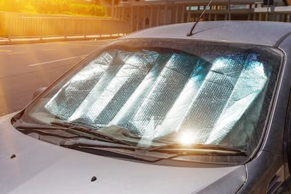 El estudio de la Universidad británica demostró que, durante todos los meses del año, las temperaturas internas de los autos excedieron los 25 grados.
