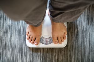 Los dos factores que aumentan en 83% el riesgo de muerte después de los 50 años