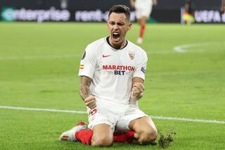 Ocampos, brillante: en el podio argentino de Europa junto a Messi y Papu Gómez