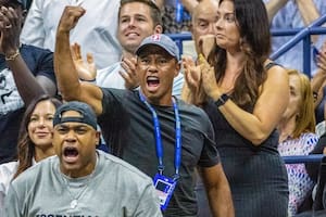 El eufórico festejo de Tiger Woods durante la victoria de Serena Williams ante Anett Kontaveit, en la segunda ronda del US Open