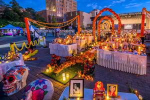 Altares, comida y exhibición de autos: Utah celebra el Día de Muertos con un evento de raíces latinas