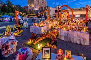 Altares, comida y exhibición de autos: Utah celebra el Día de Muertos con un evento de raíces latinas