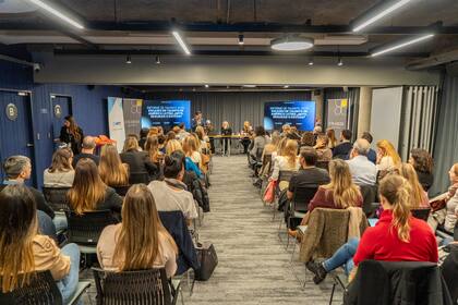 El evento de presentación del estudio "Escazes de talento en América Latina: ¿mito, realidad o excusa?" elaborado por HIT, Trendisty y Von Der Heide. Crédito: HIT.