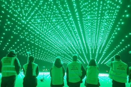 El evento utilizó drones desarrollados por UVify, líderes en tecnología de formación aérea