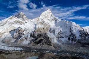 Por el cambio climático, Nepal decidió cambiar de sitio el campamento base del Everest