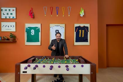 El ex futbolista y actual entrenador, Hugo Sánchez, será el encargado del recorrido por el estadio