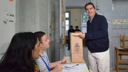 El ex jefe de Gabinete, Jorge Capitanich, durante la votación, en Chaco
