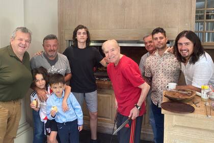 El expresidente Carlos Menem, en una foto subida a las redes por su hija Zulema