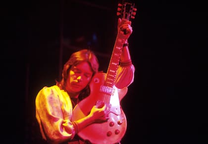 El exguitarrista de Genesis Steve Hackett, a mediados de la década del setenta