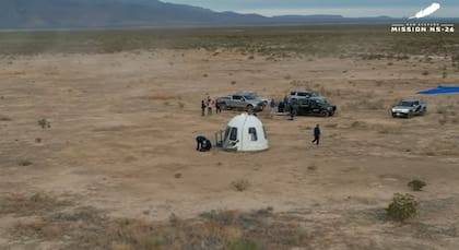 El exitoso regreso de la tripulación que en minutos aterrizó de vuelta.