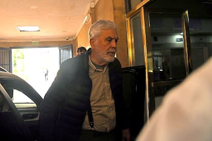 El exministro Julio de Vido, el día que se presentó en los tribunales de Comodoro Py y quedó detenido en el marco de la causa por la Tragedia de Once