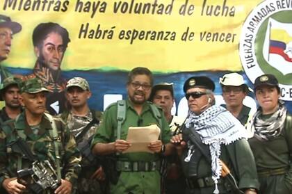 El exnúmero dos de las FARC anunció hoy su regreso a la lucha armada