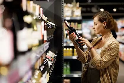 El expendio de bebidas alcohólicas es una de las actividades que están prohibidas durante la veda electoral