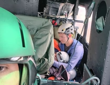 El experimentado guía argentino Emanuel Hartmann fue trasladado en helicóptero hacia El Calafate