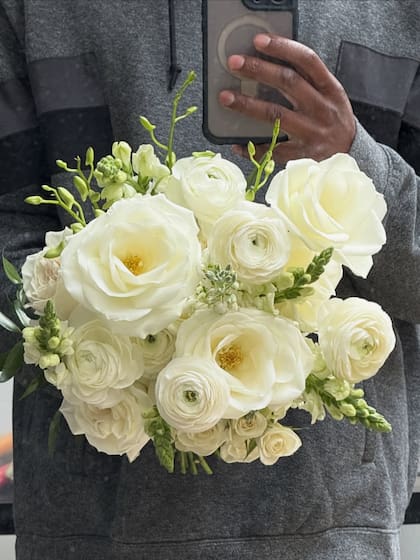 El experto planteó que las flores cumplen una función emocional (Foto: Instagram @kristengvy)