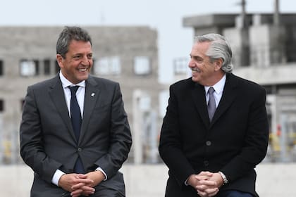 El expresidente Alberto Fernández y el exministro de Economía y candidato de Unión por la Patria 