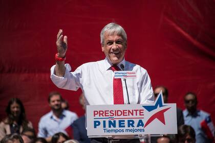 El expresidente chileno Sebastián Piñera durante un mitin de campaña en 2017, camino a su segundo mandato  