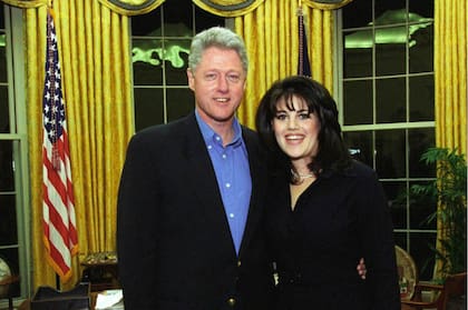 Bill Clinton y Monica Lewinsky en el Salón Oval