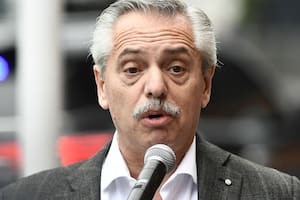 Alberto Fernández defendió al ministro español que acusó a Milei de ingerir “sustancias”