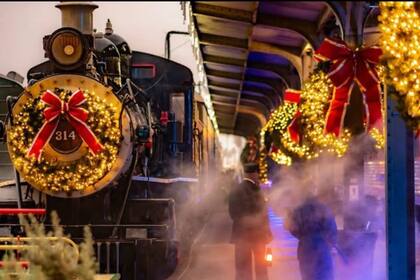 El Expreso Polar, viaje en tren de una hora con espectáculo teatral