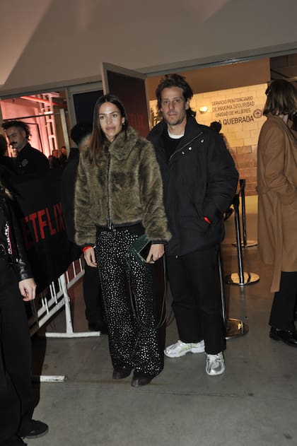 El extenista Gastón Gaudio y su pareja, Helena Ayerza, dos de los invitados top que tuvo la velada