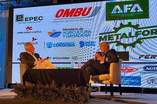 El exministro Julián Domínguez pidió rever la ley de alquileres agrícolas