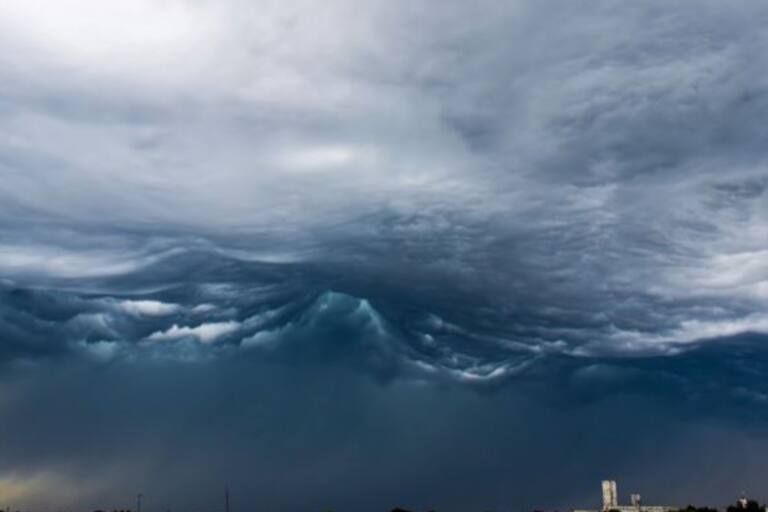 Downburst: El desconocido fenómeno extremo que genera naufragios repentinos 9 Merca2.es Formación del downburst