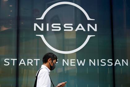 El fabricante japonés de automóviles Nissan advirtió de pérdidas netas de 6400 millones de dólares