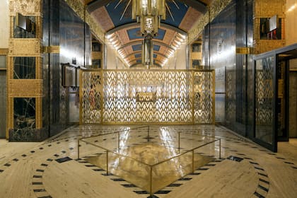 El fabuloso vestíbulo de entrada de uno de los más reconocidos rascacielos art déco